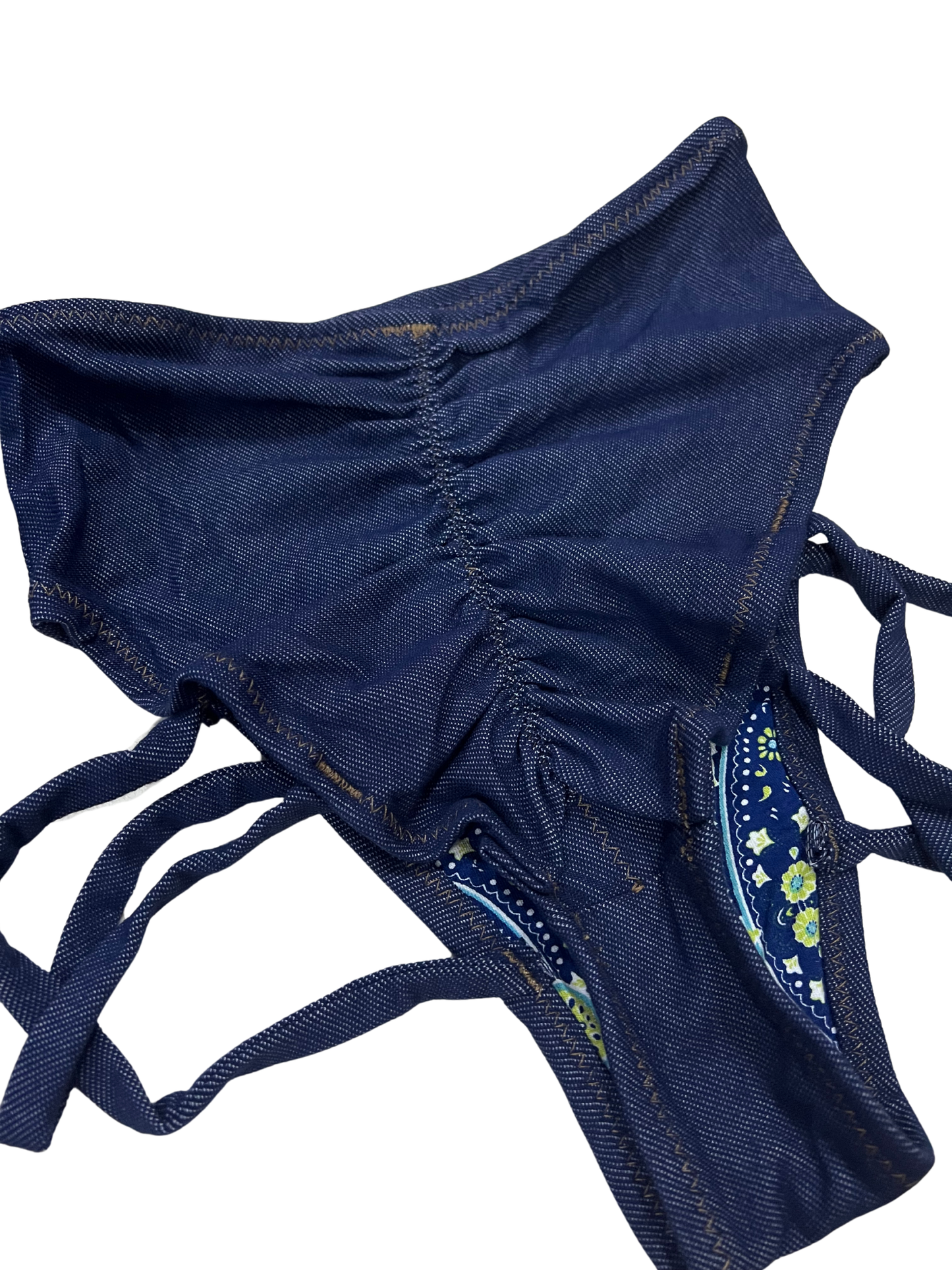 Highwaist Highleg Strappy Jeans